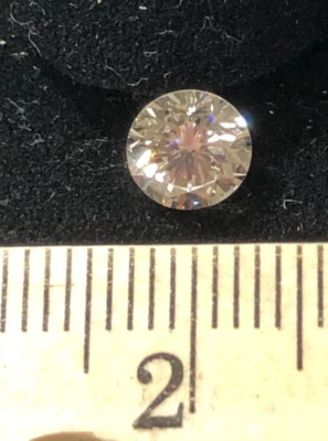 .92 Carat Billiant Round Diamond. GIA F Color. SI2 Clarity. Good Cut. - Image 1 of 4