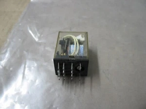 OMRON MY4-AC120 RELÈ 4PDT 120VAC P9410 - Foto 1 di 4