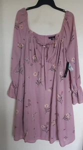 As U Wish Damenkleid Glockenärmel mauvefarben Blumenmuster vorne zum Binden Größe 2X neu mit Etikett - Bild 1 von 3