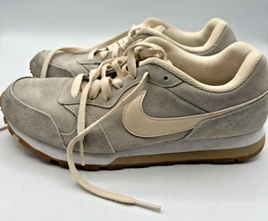 Scarpe da corsa Nike MD Runner 2 SE beige scamosciate retrò da uomo taglia 9,5 AQ9121-801 - Foto 1 di 11