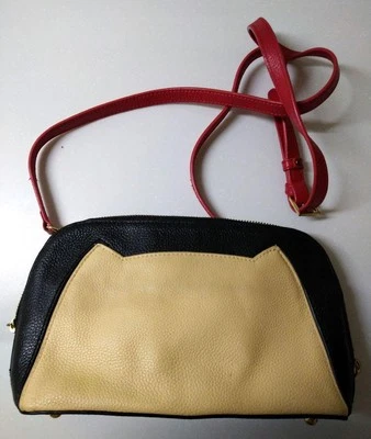 Bolso de hombro TSUMORI CHISATO correa roja gato Foto 1 de 4