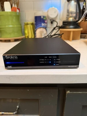 Araknis AN-520- RT Router perfette condizioni funzionante - Immagine 1 di 4