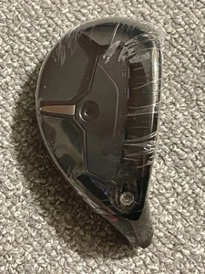 Brand new, unused Titleist TSR3 Utility club, 19-degree head, Japan spec - Picture 1 of 3