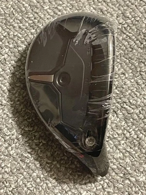 Brand new, unused Titleist TSR3 Utility club, 19-degree head, Japan spec - Image 1 of 3