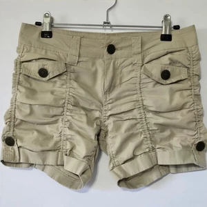 Damen Cargo Rüschen Shorts Khaki Freizeit Sommer Strand Outdoor Abenteuer - Bild 1 von 11