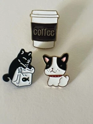 Lindo conjunto de 3 broches prendedores blancos y negros camisa solapa dijes regalo de moda Foto 1 de 4