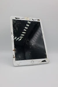 Apple iPad 6.Gen 2018 128GB WiFi  Weiß Wlan AKTIVIERUNGSSPERRE A1893 #4267 - Bild 1 von 5