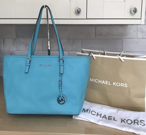 michael kors ensacar jet set