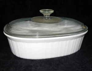 Vintage Corningware French White 2.8 Liters Oval Baking Dish with Glass Lid - Picture 1 of 6