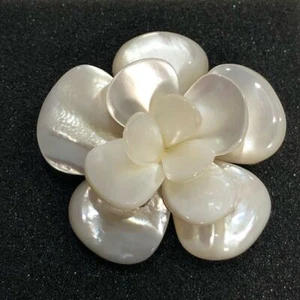 Chanel Camellia Brooch Shell 01A Gold Tone Vintage Accessory Japan Authentic - Picture 1 of 9