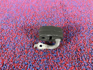 CHRYSLER 300C SRT8 6.1L 2005-2014 OEM EXHAUST MUFFLER SUPPORT ISOLATOR HANGER - Picture 1 of 6
