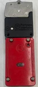 Interruttore Fortress Interlocks SR461, ITM-00040058, 24V DC/AC - USATO - Foto 1 di 5