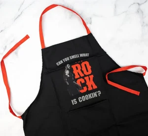 WWE Slam Crate - Can You Smell What the Rock is Cookin? Grembiule da cucina - Sigillato - Foto 1 di 4