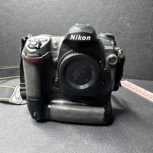 Nikon D200 Body With Battery Grip No Batteries Or Charger Included - Picture 1 of 9
