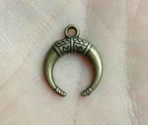 Get Out Of Debt & Become Wealthy 100% Guaranteed Magic Talisman Wicca Pagan Rare - Picture 1 of 4