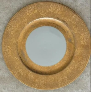 BAVARIAN HUTSCHENREUTHER SELB 22k GOLD ENCRUSTED Dinner Plate 2 available - Picture 1 of 5