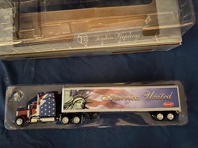 Peterbilt 379 Patriotic Design Tonkin Replicas Dry Van Trailer Truck 1:53 Box - Image 1 of 3