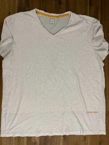 Calvin Klein CK ONE Men's White square pattern Size XL V Neck - Picture 1 of 5