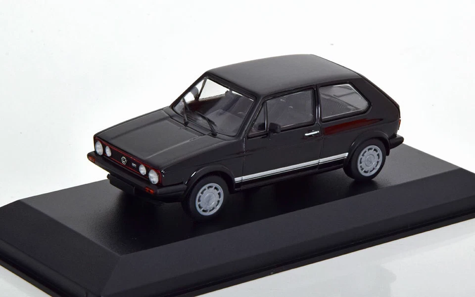 Volkswagen VW Golf 1 GTI anno 1983 Nero 1 43 Minichamps