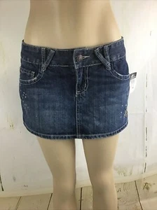 Rue 21 Women’s Dark Wash Denim Fleur De Lis Symbol Mini Jeans Skirt Sz. 5/6 NWT - Picture 1 of 13