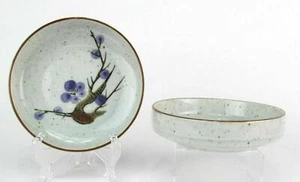 Juego de 2 cuencos de salsa de cerámica tradicionales japoneses de estudio Prunus - Imagen 1 de 7