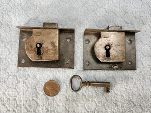 Drawer Locks Semi-mortise Period 2 - Picture 1 of 3