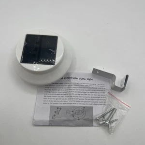Waterproof Solar-Powered LED Outdoor Gutter / Fence Light with Bracket - Picture 1 of 4