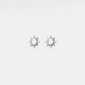 Delicados aretes pequeños para sol en plata de ley 925 - Imagen 1 de 2