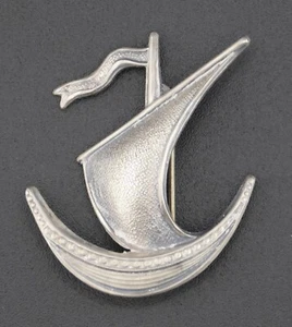 Ivar Holth Norway 925S Sterling Silver Viking Tall Ship Brooch Pin - Picture 1 of 10