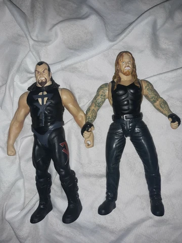 1999 Jakk's Back Talkin' Crushers "The Undertaker" & 2002 Action Figure WWE Cover