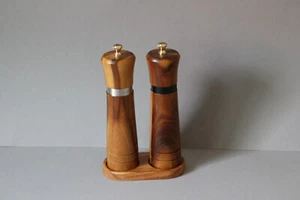 Welikera Salzmühle und Pfeffermühle Set im Ständer Keramikmahlwerk - Picture 1 of 4
