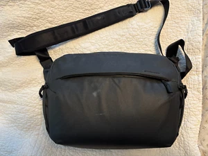 Peak Design Everyday Sling 10L V2 Black - Picture 1 of 7