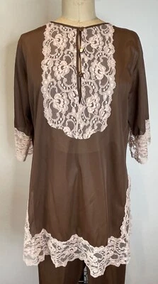¡¡MOD CHIC AÑOS 60 DE COLECCIÓN!! PIJAMA ROSA ENCAJE Y MARRÓN NAILON 2 PIEZAS TOP Y PANTALÓN CORTO*M Foto 1 de 4