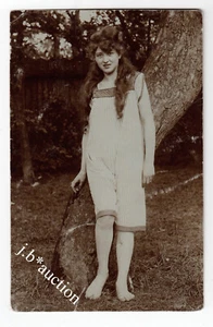 HÜBSCHE "RAPUNZEL" - extrem lange Haare - IM STRANDKLEID * Foto-AK um 1910 - Picture 1 of 2