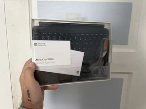 New Microsoft Surface Go Signature Type Cover Alcantara English - Picture 1 of 3