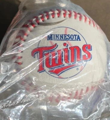 Nuevo Bolso Sellado MINNESOTA TWINS Día Inaugural 1997 Conmemorativo Rawlings Béisbol Foto 1 de 4