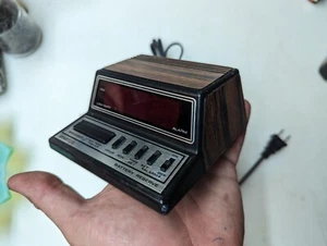 Vintage Retro Wood Grain Miniature Spartus Alarm Clock Hong Kong Red LED - Picture 1 of 14