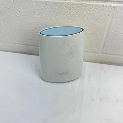 Netgear Orbi RBR40 Router Tri-band WiFi Network - Image 1 of 4