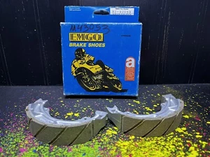 EMGO BRAKE SHOES WITH GROOVES for KAWASAKI 41048-1012 93-42053 - Picture 1 of 2