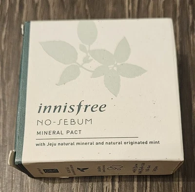 NUEVO Pacto Mineral Sin Sebo Innisfree de Corea Foto 1 de 4