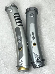 lote de 2, sables de luz de juguete Star Wars Ahsoka, piezas, ¡sin probar!! ¡Se vende tal cual!! - Imagen 1 de 20