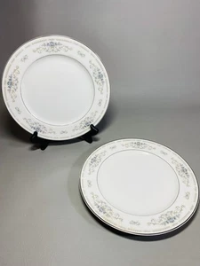 Set of 2 PLATES WADE Fine Porcelain China DIANE Pattern 10.25 inch Dinner Plate - Picture 1 of 11