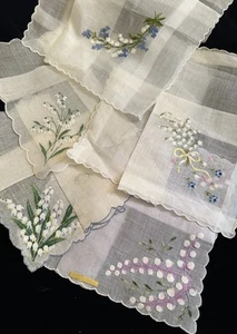 5 Pañuelos De Colección Años 50 LIRIO del VALLE Pañuelos Festoneados ¡NOVIA PRENSADOS! - Imagen 1 de 6