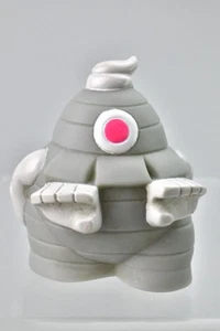 Pokemon Dusclops 2003 Finger Puppet Mini Figure Bandai Nintendo - Picture 1 of 3