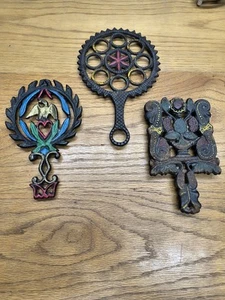 Vintage Black Cast Iron Trivets (set of 3) - Picture 1 of 12