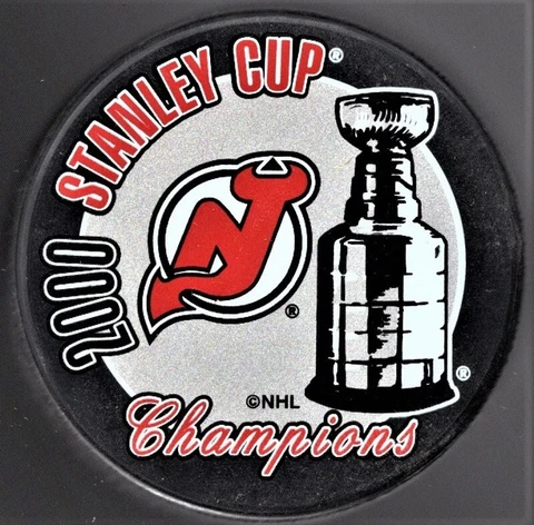 2003 Stanley Cup Champions New Jersey Devils NHL Hockey InGlasCo Souvenir Puck Cover