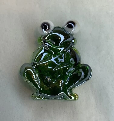 Festive Treasures Mini Glass GREEN FROG Tiny Collectible Figurine - New - Image 1 of 4