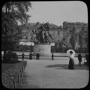 RARE ANTIQUE Magic Lantern Slide FRANKFURT BISMARCK STATUE C1909 PHOTO GERMANY - Picture 1 of 2