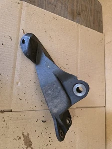2C34-3A094-CA 99 a 04 Ford F250 F350 4X4 4x4 Barra de oruga Soporte Marco Montaje OEM - Imagen 1 de 2