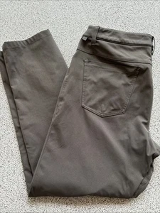 Pantalones para hombre Lululemon 32 ABC ajustados 5 bolsillos cremallera Warpstreme color: gris aceite - Imagen 1 de 16